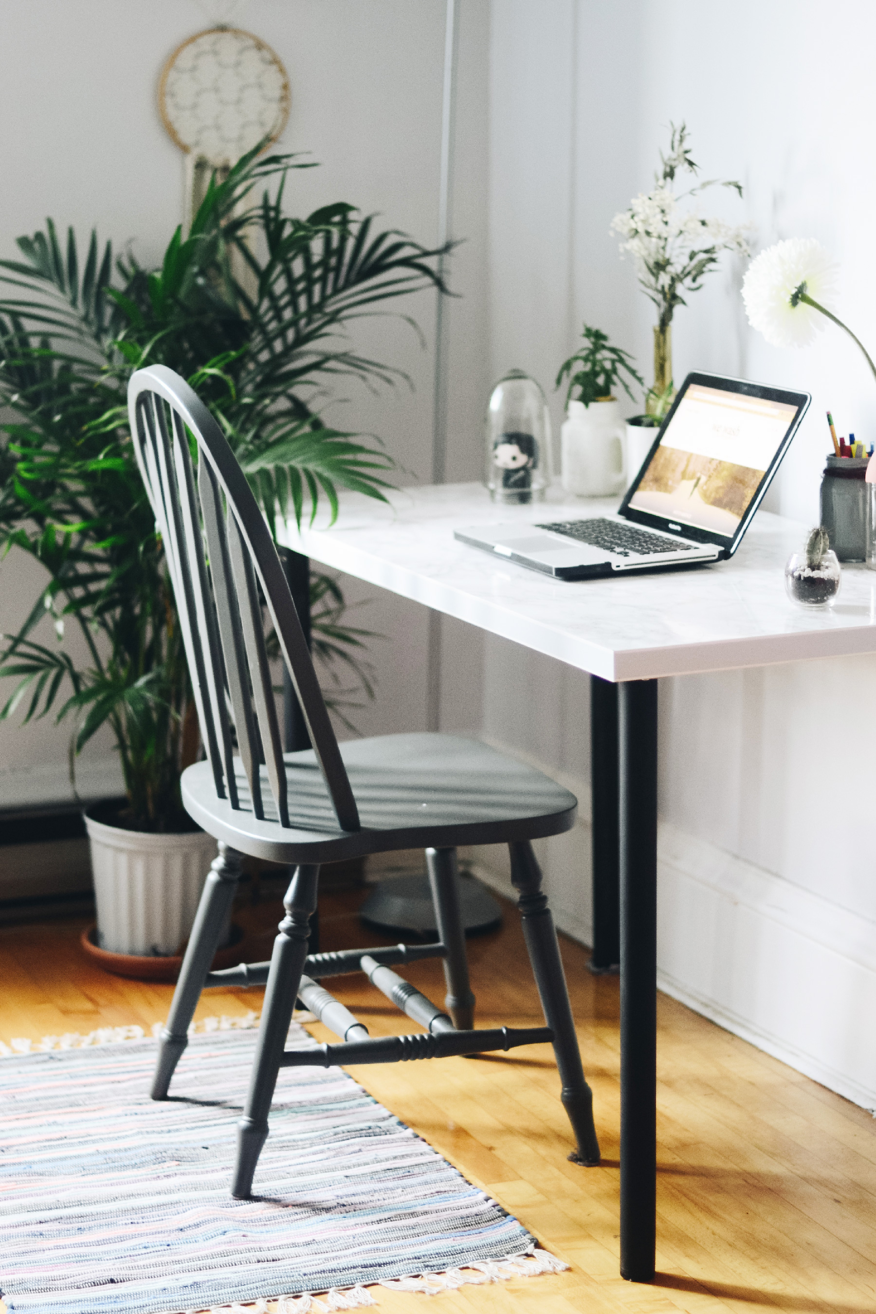 professioneel Condenseren Dochter Un coin bureau personnalisé Ikea Hack bureau Linnmon et astuces déco !